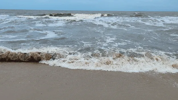 తీరం.. అల్లకల్లోలం 