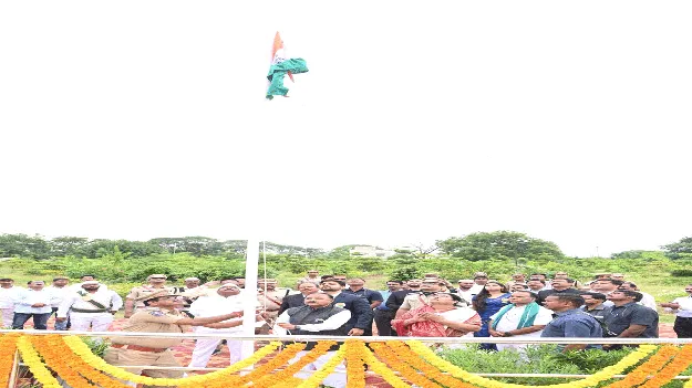 kumaram bheem asifabad- జిల్లా సమగ్రాభివృద్ధికి కృషి