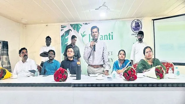 సేంద్రీయ పంటలకు గిట్టుబాటు ధర ఇవ్వాలి