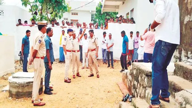 వృద్ధుడి దారుణ హత్య