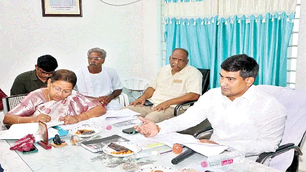 సమగ్రాభివృద్ధికి ప్రణాళికలు రూపొందించాలి