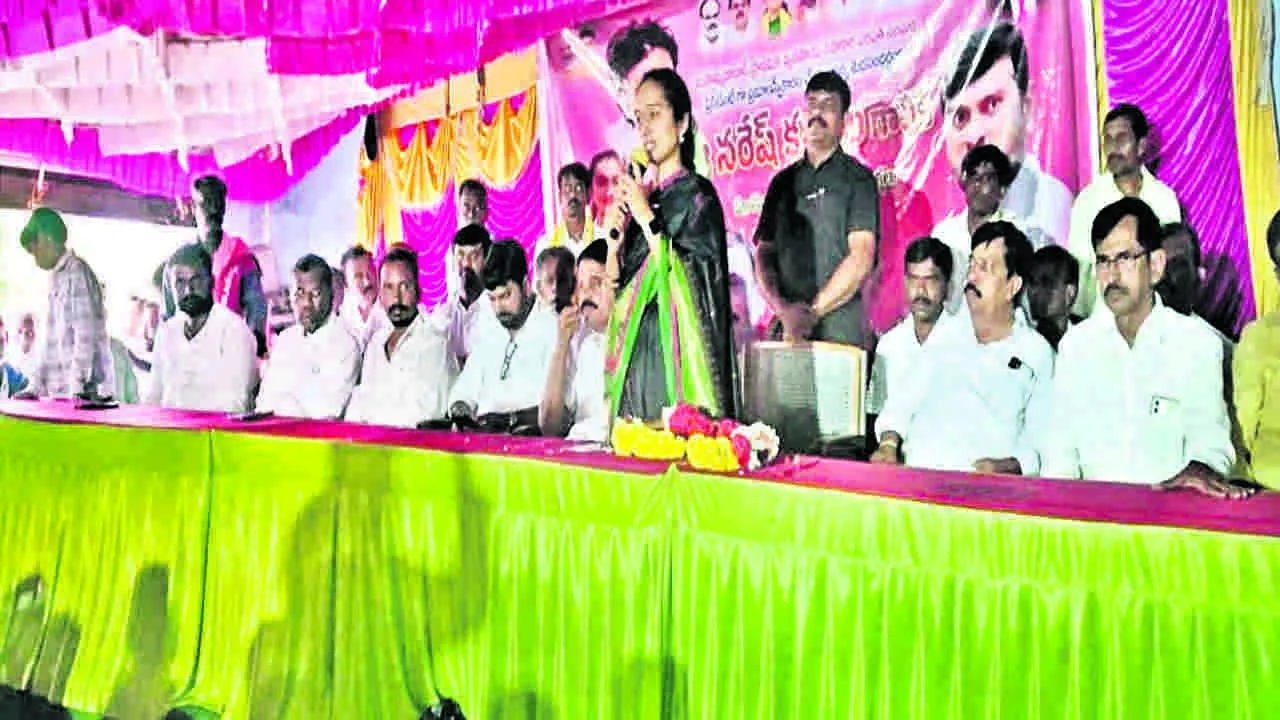 MLA: కష్టపడి పనిచేస్తే ఫలితం ఖాయం