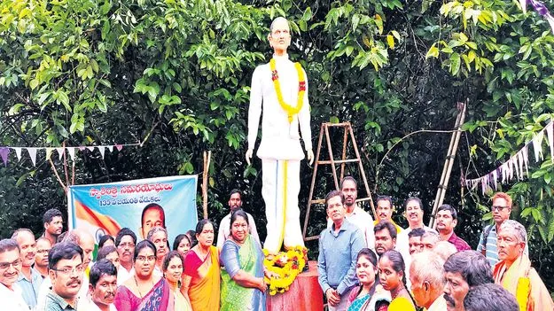 పండు పడాల్‌ పోరాట పటిమ చిరస్మరణీయం