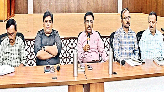 మెరుగైన పారిశుధ్యానికి ప్రణాళికలు: కమిషనర్‌