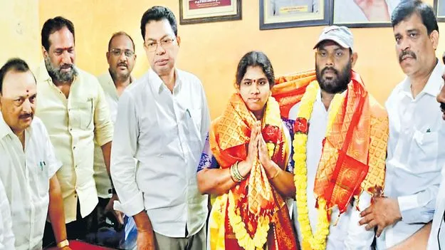 రాజోలు ఎంపీపీగా కడలి శ్రీదుర్గ