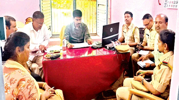  సారారహిత గ్రామాలుగా తీర్చిదిద్దాలి