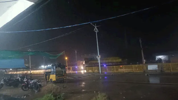 వెలగని విద్యుత దీపాలు.. ఇబ్బందుల్లో ప్రజలు