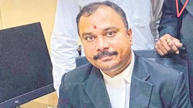 Heart Attack: హైకోర్టులో గుండెపోటుతో న్యాయవాది మృతి