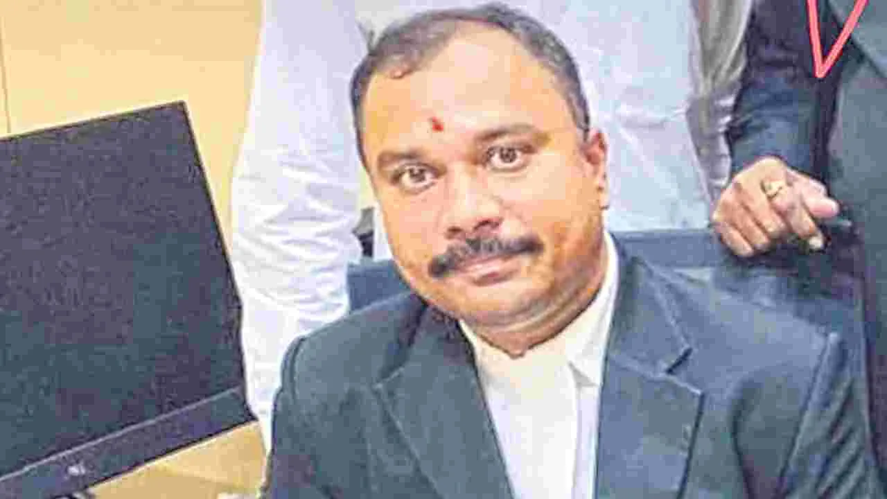 Heart Attack: హైకోర్టులో గుండెపోటుతో న్యాయవాది మృతి