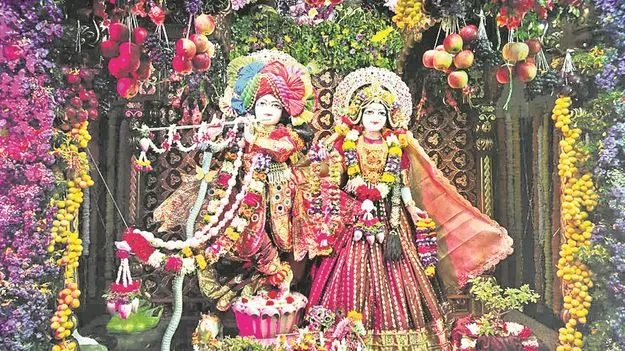 ఘనంగా ప్రభుపాదుల ఆవిర్భావోత్సవం