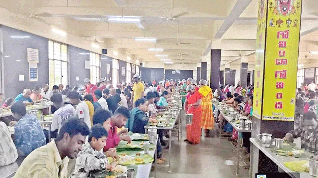 మార్మోగిన గోవింద నామస్మరణ 