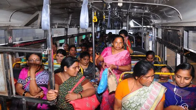 బస్సులు కిటకిట