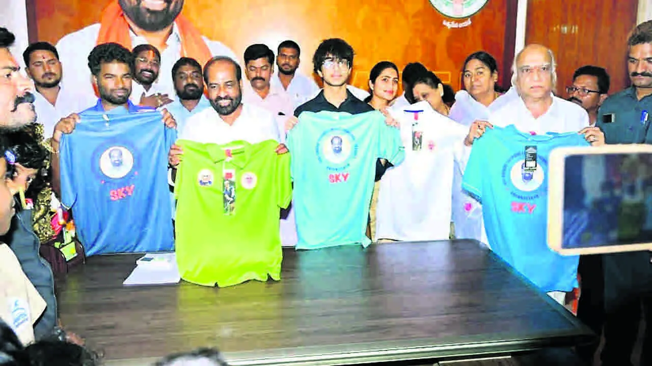 MINISTER: క్రీడలతో శారీరక, మానసిక దృఢత్వం