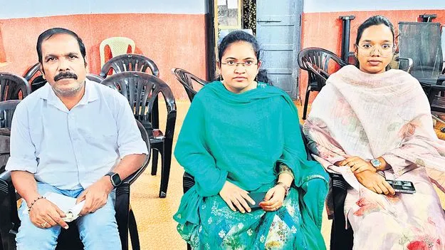 మహిళల ఆర్థిక ప్రగతికి డెయిరీలు