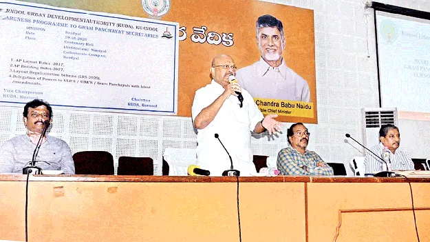 అనధికార లే అవుట్లలో ఇళ్ల నిర్మాణానికి అనుమతులు ఇవ్వొద్దు