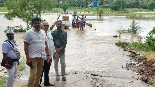 గోదావరి ఉరకలు