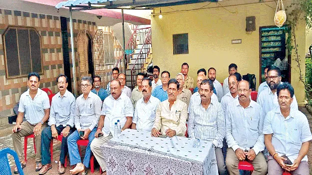 ఎమ్మెల్యే రవికుమార్‌ ప్రతిష్టను దెబ్బతీసేందుకు వైసీపీ కుట్ర 