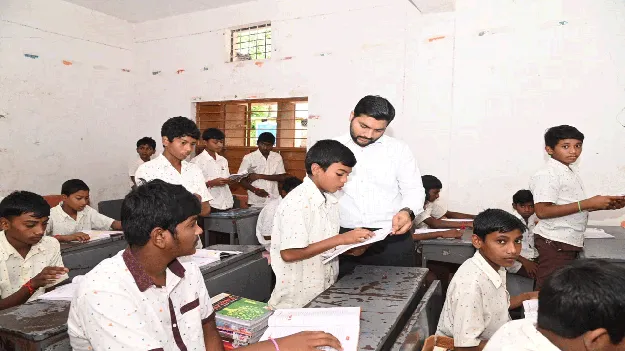 విద్యార్థులకు నాణ్యమైన విద్య అందించాలి