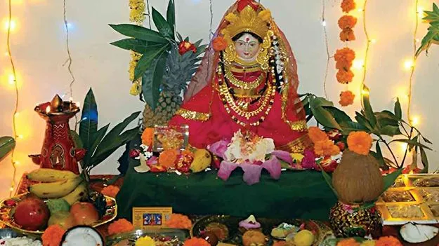 How To Decorate Goddess: వరలక్ష్మీదేవిని ఇలా అలంకరించాలి