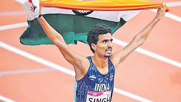 Gulveer SinghL గుల్వీర్‌ తన రికార్డును తానే