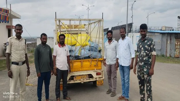 సరిహద్దులు దాటుతున్న యూరియా