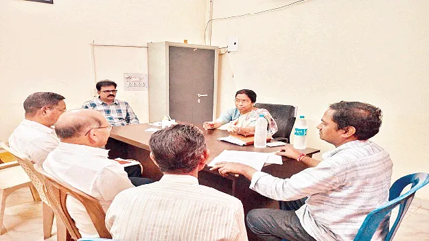  ఓటర్ల జాబితా పరిశీలించుకోండి: పీడీ