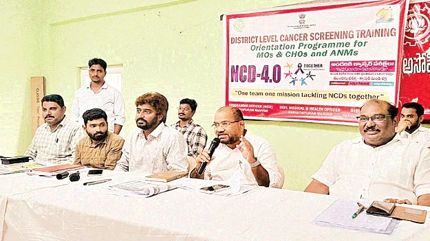   ప్రాథమిక దశలో క్యాన్సర్‌ను గుర్తిస్తే మేలు