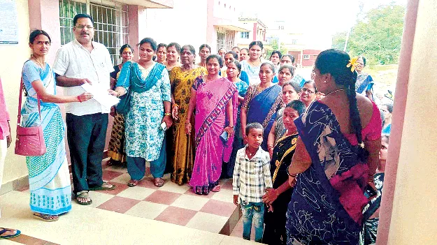 సంక్షేమ పథకాలు వర్తింపజేయాలి