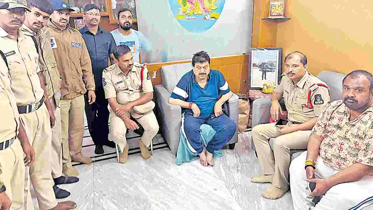 Banjara Hills: అమ్మవారికి కుంకుమార్చన ఉద్రిక్తం