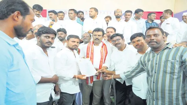 బీఆర్‌ఎస్‌ చేయలేని అభివృద్ధిని మేం చేసి చూపిస్తున్నాం 