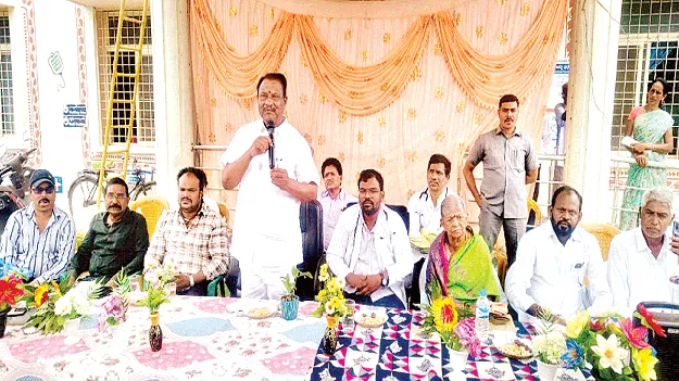 భవన నిర్మాణానికి నిధులు మంజూరు చేస్తా