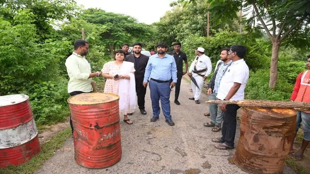అధికారులు అప్రమత్తంగా ఉండాలి