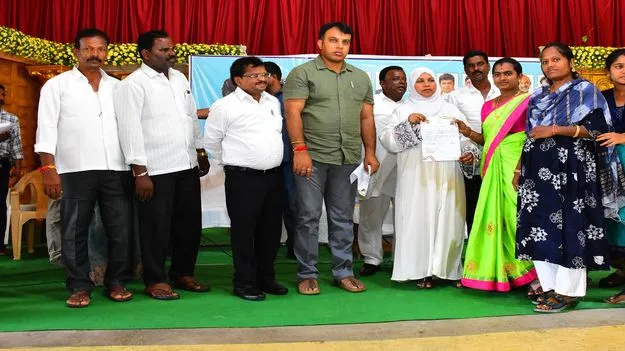 రేషన్‌ కార్డుల జారీ నిరంతర ప్రక్రియ