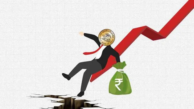 Indian Rupee Fall: రూపాయికి సుంకాల పోటు