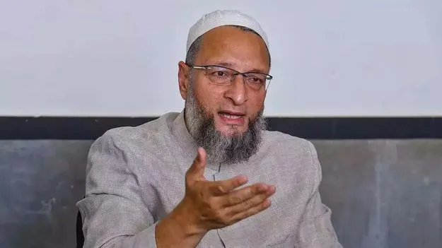 Asaduddin Owaisi: స్వాతంత్య్ర పోరాటంలో ముస్లింల పాత్రను విస్మరించారు 