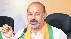 Bandi Sanjay: ముస్లిం రిజర్వేషన్ల కోసమే కాంగ్రెస్‌ ధర్నా