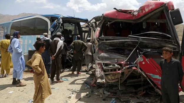 Afghanistan: అఫ్గాన్‌లో బస్సు దగ్ధం.. 79 మంది దహనం