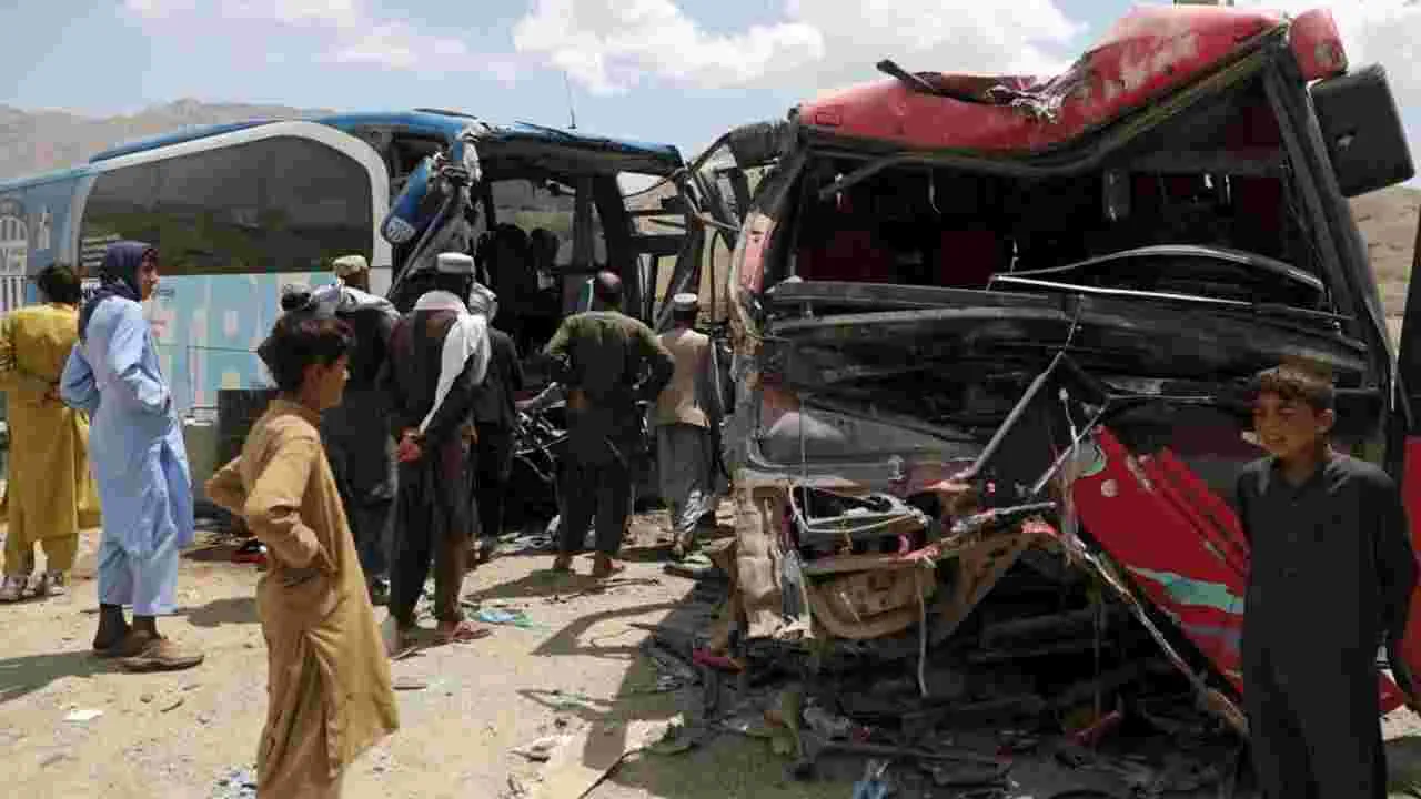 Afghanistan: అఫ్గాన్‌లో బస్సు దగ్ధం.. 79 మంది దహనం