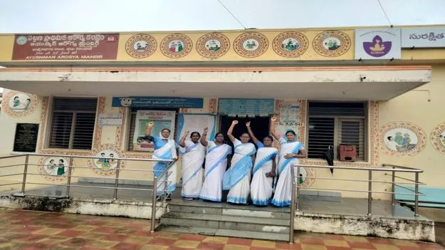 Karimnagar:   పెండింగ్‌లో ఉన్న పారితోషికం చెల్లించాలి