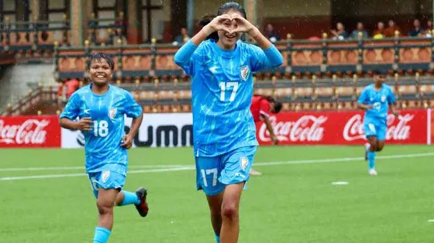 India U17 women football: అమ్మాయిల శుభారంభం