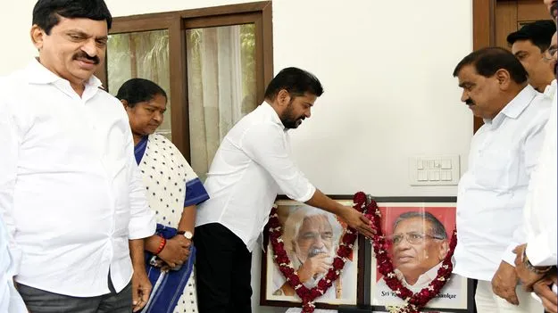 CM Revanth Reddy: తెలంగాణ ఉద్యమ ఆయువుపట్టు గద్దర్‌