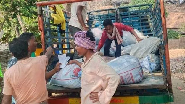 నిర్వాసితుల రేషన్‌ కష్టం