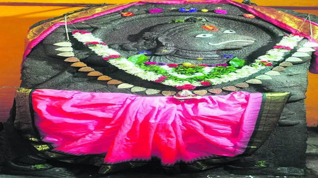 అంజన్న ఆలయాల్లో ప్రత్యేక పూజలు 