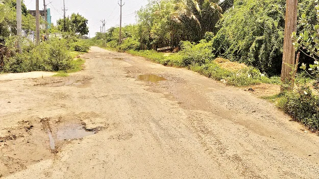 పూండి రోడ్డుకు మోక్షం 