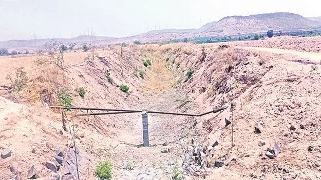 HLC Water: బొప్పేపల్లి చెరువుకు హెచ్చెల్సీ నీరు