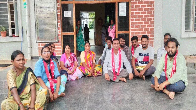 kumaram bheem asifabad- అవుట్‌ సోర్సింగ్‌ ఉద్యోగుల అవస్థలు