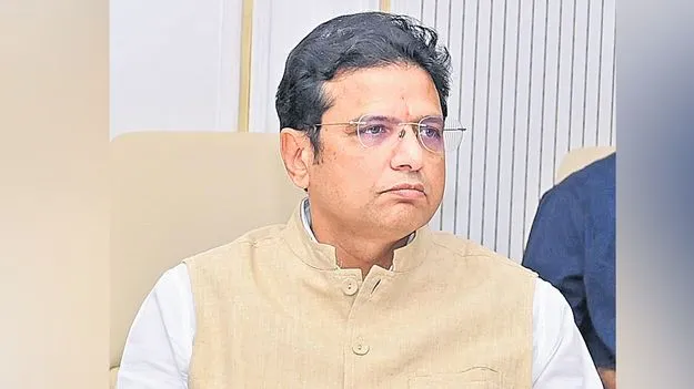 Sridhar Babu: రాజకీయ అక్కసుతోనే తెలంగాణకు అన్యాయం 