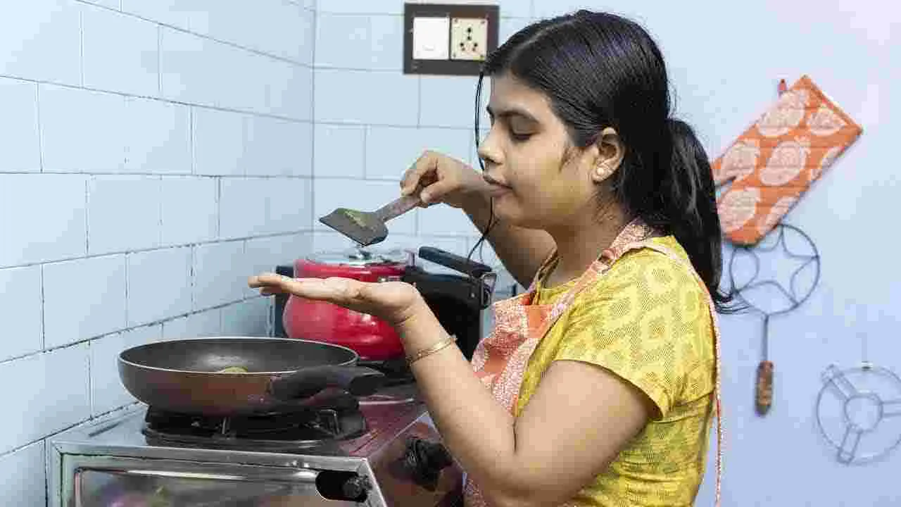 Reduce Spice In Curry: కూరలో కారం ఎక్కువైందా