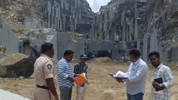 గనుల లెక్కలు తేలుస్తున్నారు..!?