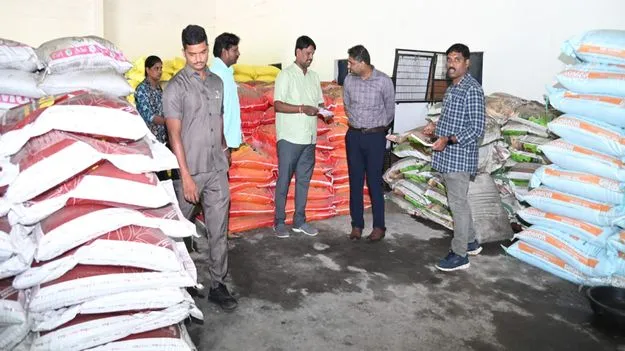 యూరియా అమ్మకాలపై నిఘా!